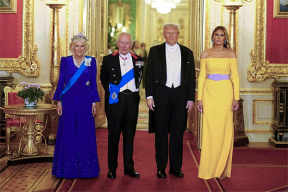 113-летний коньяк, меню на французском и полторы тысячи приборов. Чем и кого угощали на королевском банкете в честь Дональда Трампа