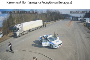 Из нескольких колоний вывезли часть политзаключенных. На погранпереходе Каменный лог замечены люди в камуфляже